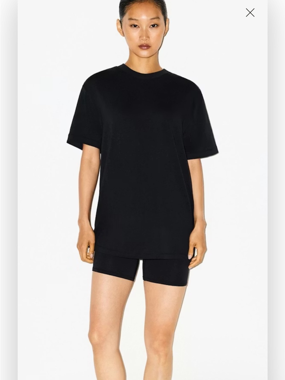 NWOT Skims Boyfriend T-Shirt short sleeve in onyx black